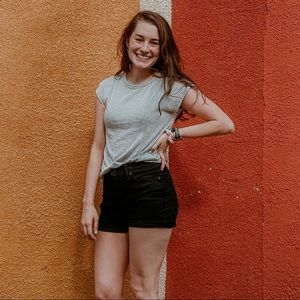 Meet your Posher, Sydney